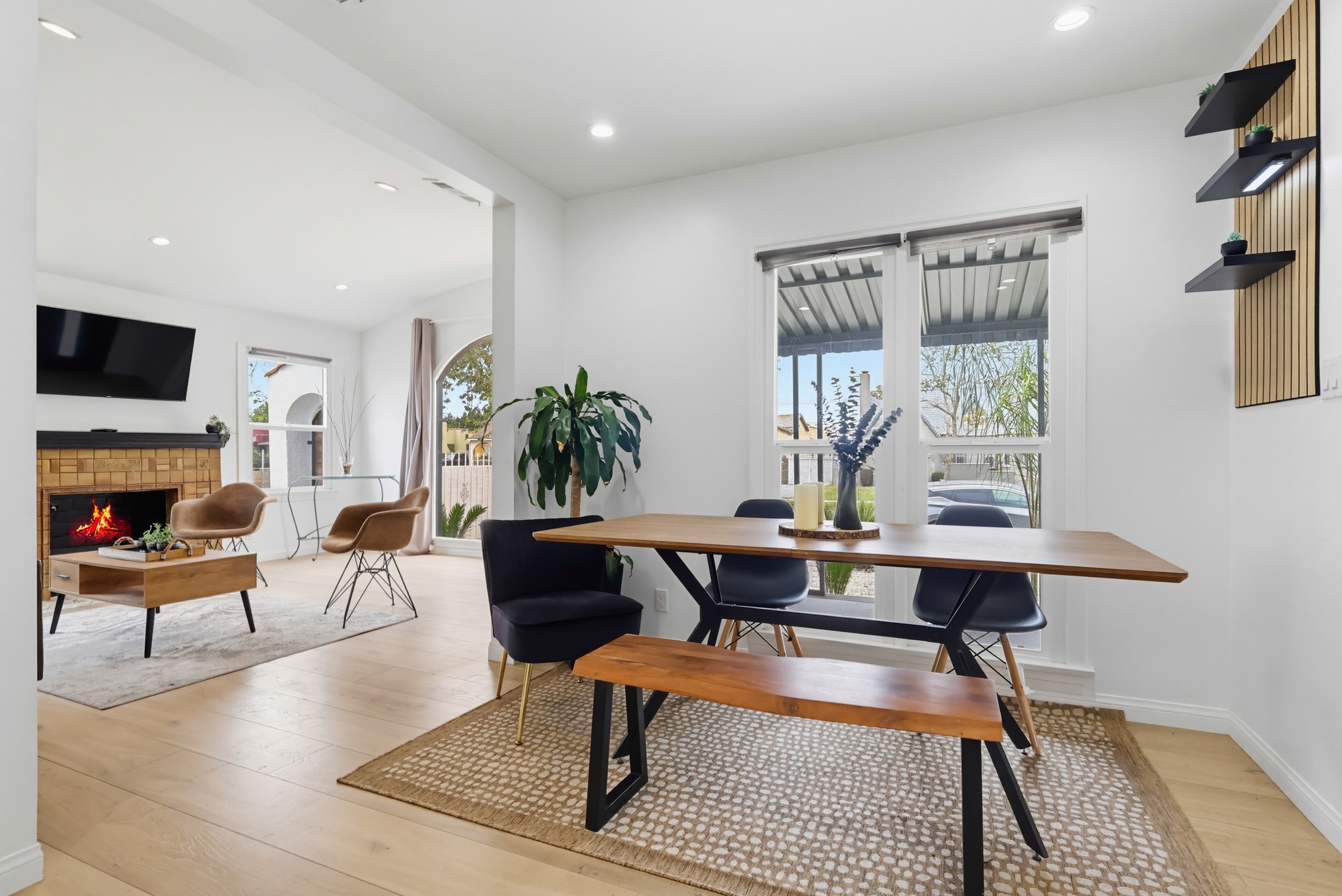 Virtual tour photo 20 of 94 for 2022 W 77th St