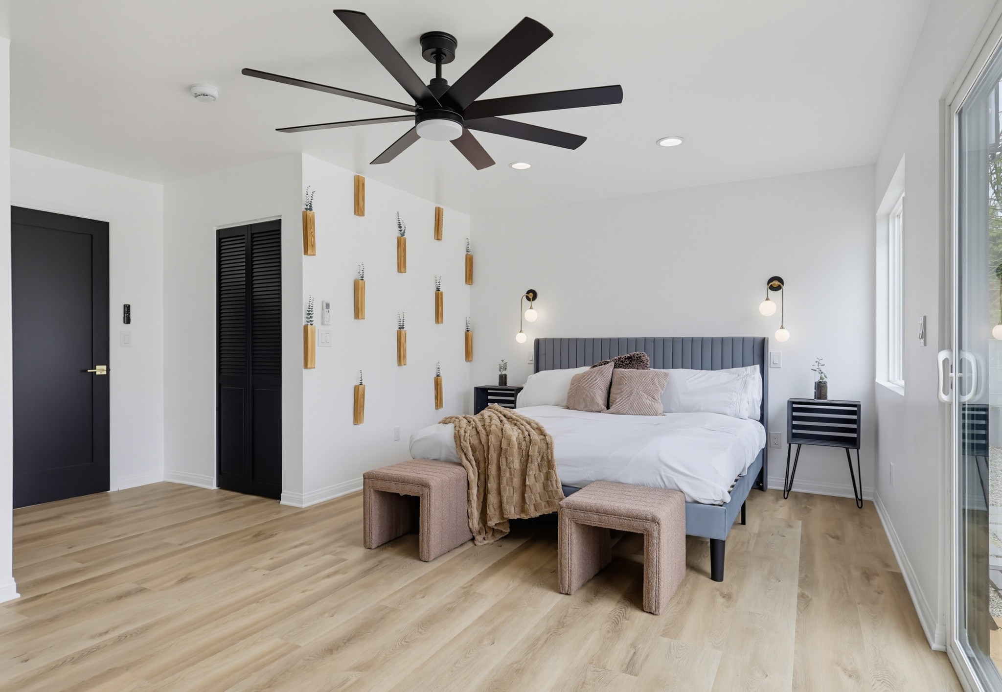Virtual tour photo 35 of 94 for 2022 W 77th St