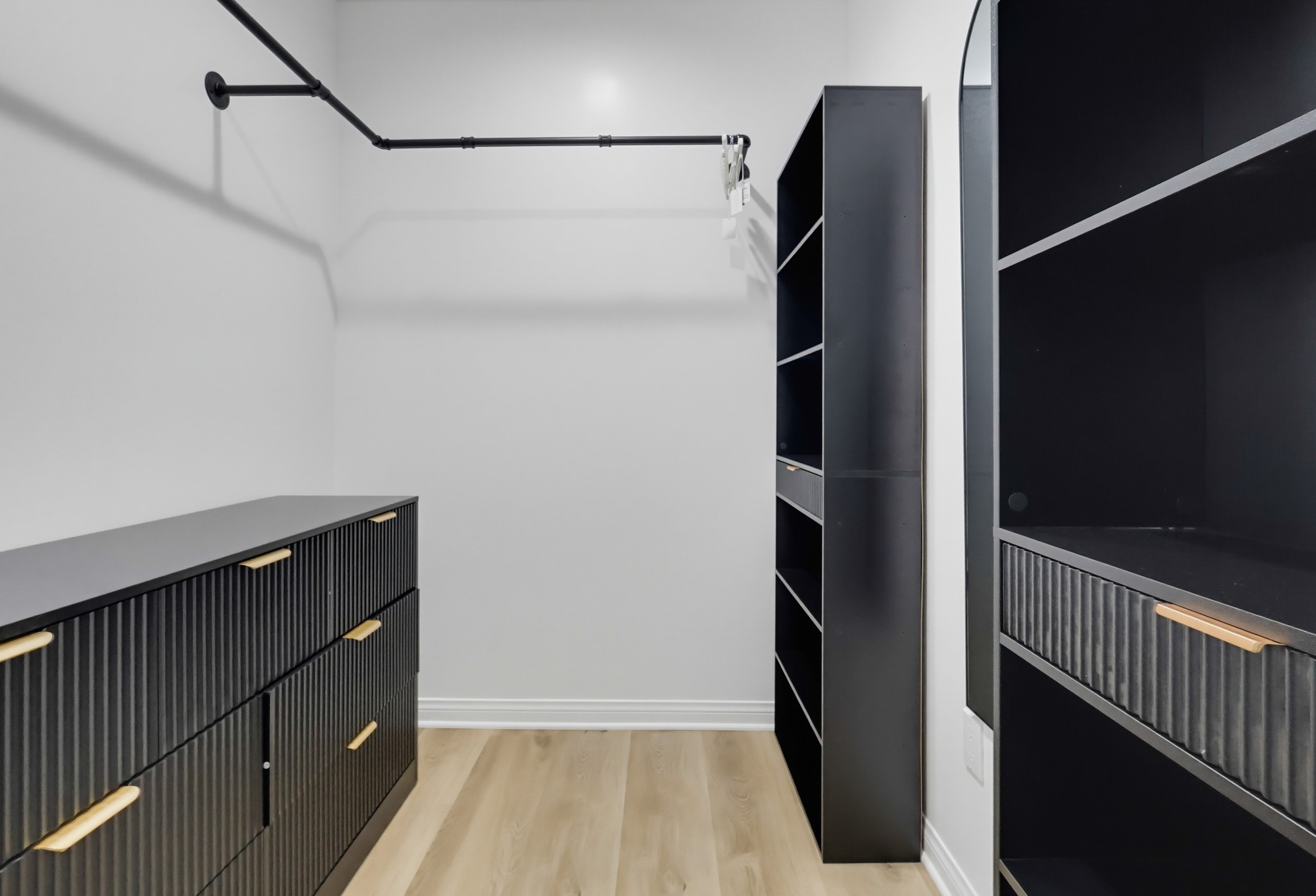 Virtual tour photo 39 of 94 for 2022 W 77th St