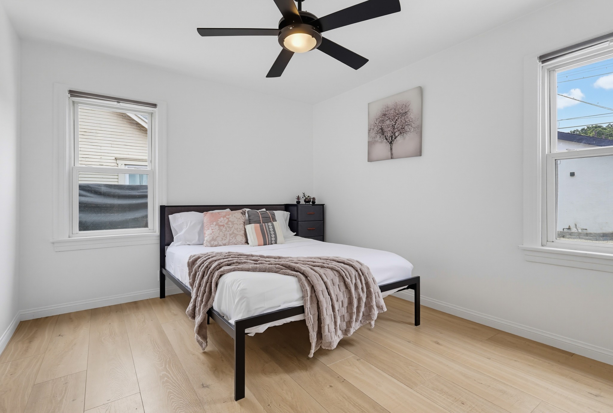 Virtual tour photo 48 of 94 for 2022 W 77th St