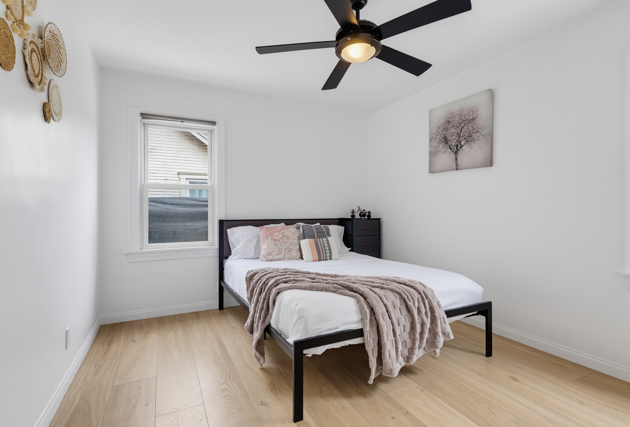 Virtual tour photo 49 of 94 for 2022 W 77th St
