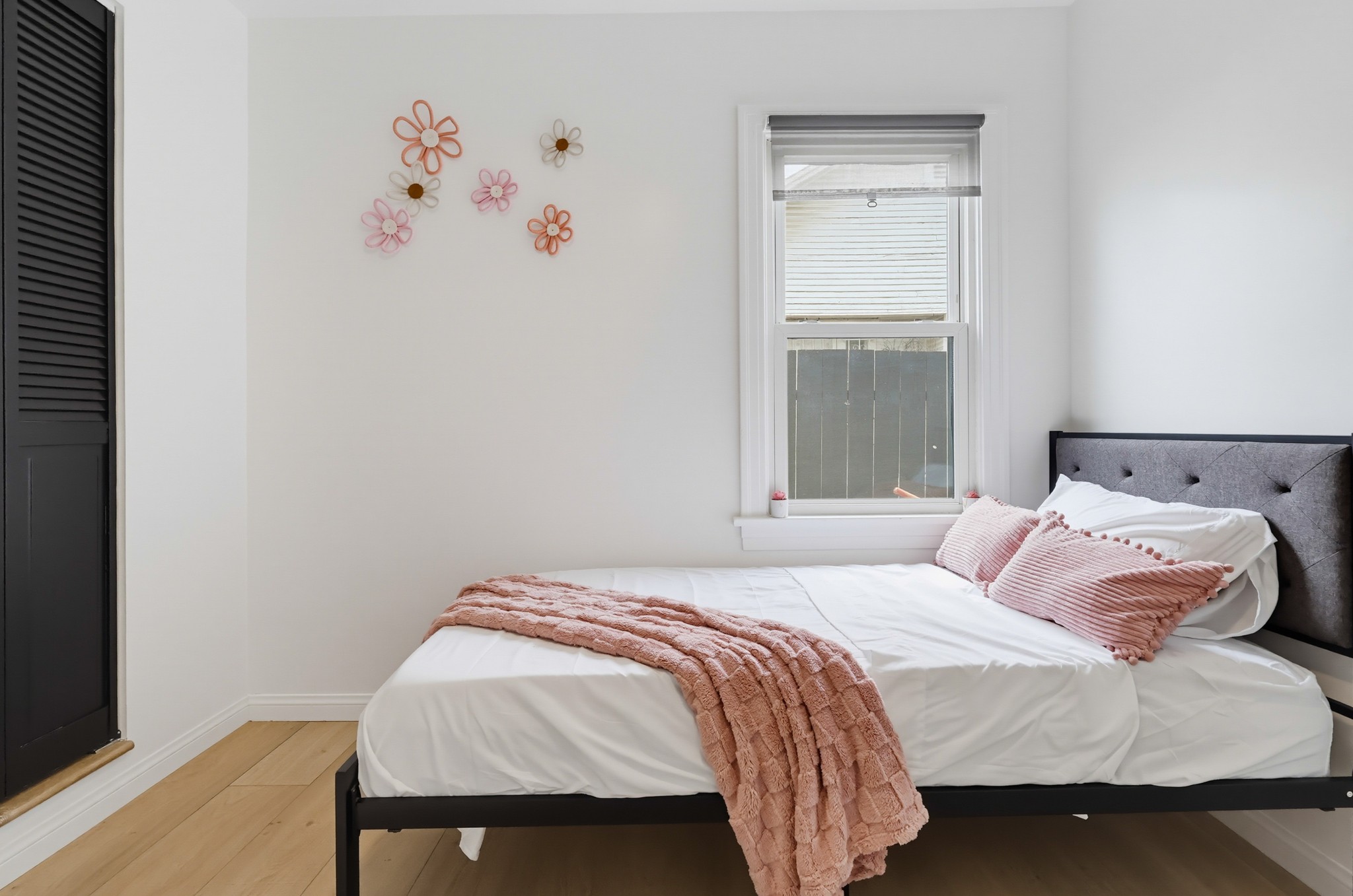 Virtual tour photo 59 of 94 for 2022 W 77th St