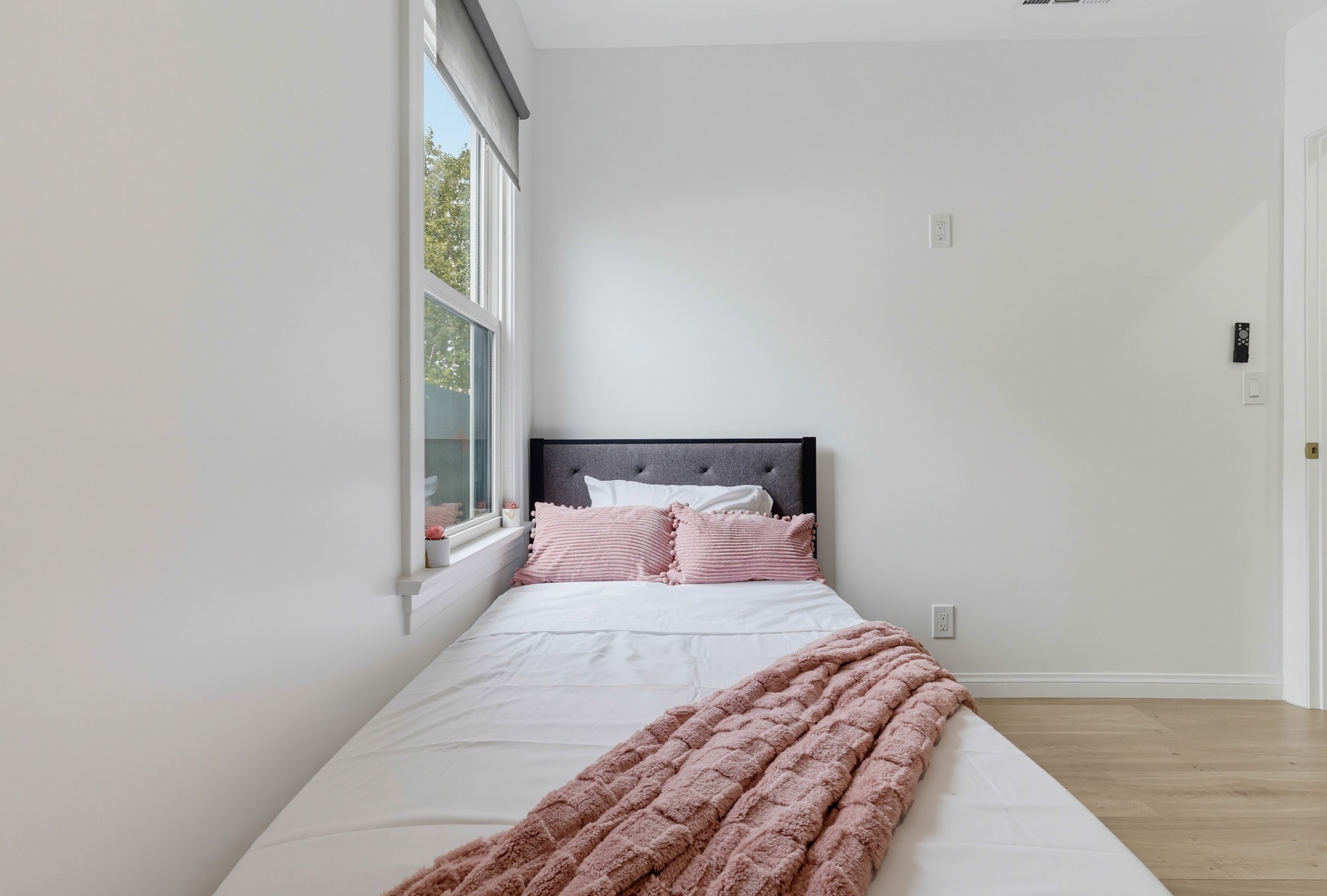 Virtual tour photo 60 of 94 for 2022 W 77th St