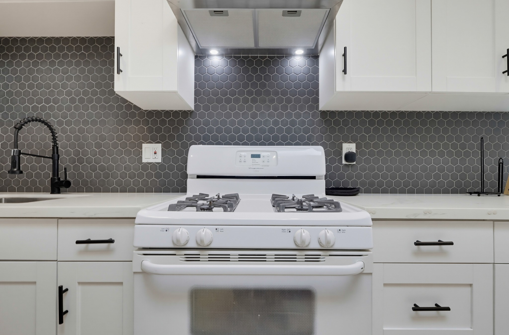 Virtual tour photo 85 of 94 for 2022 W 77th St