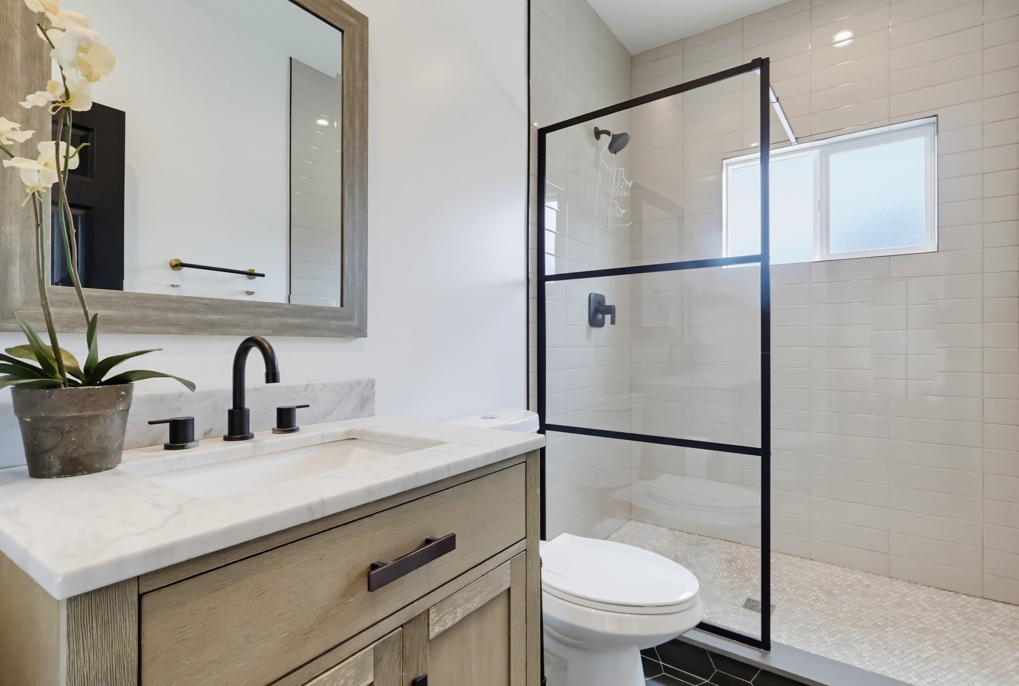 Virtual tour photo 93 of 94 for 2022 W 77th St