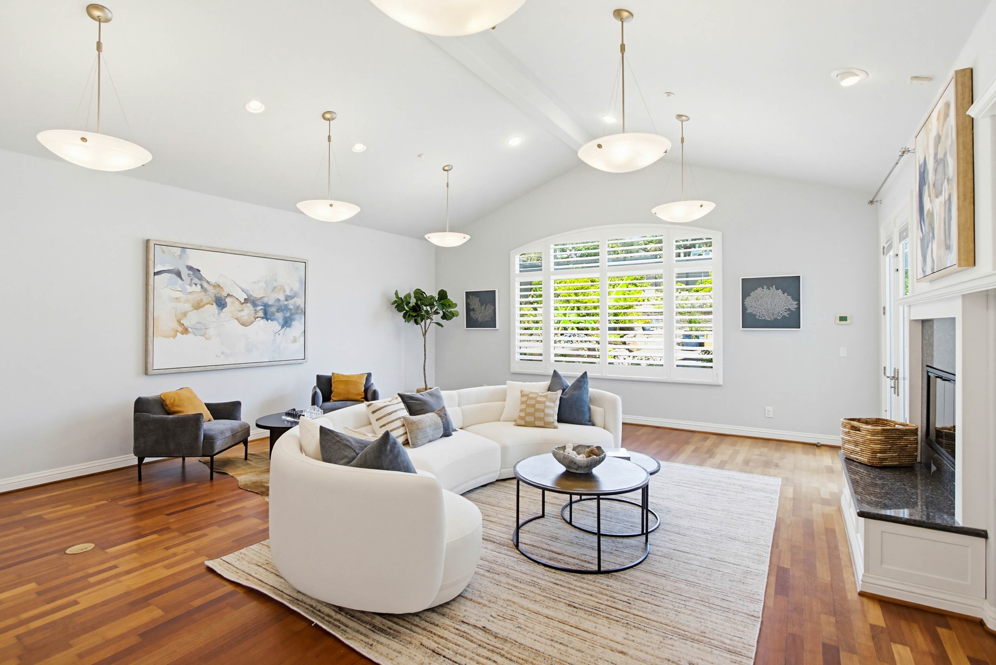 Virtual tour photo 8 of 164 for 2025 Frankfort St