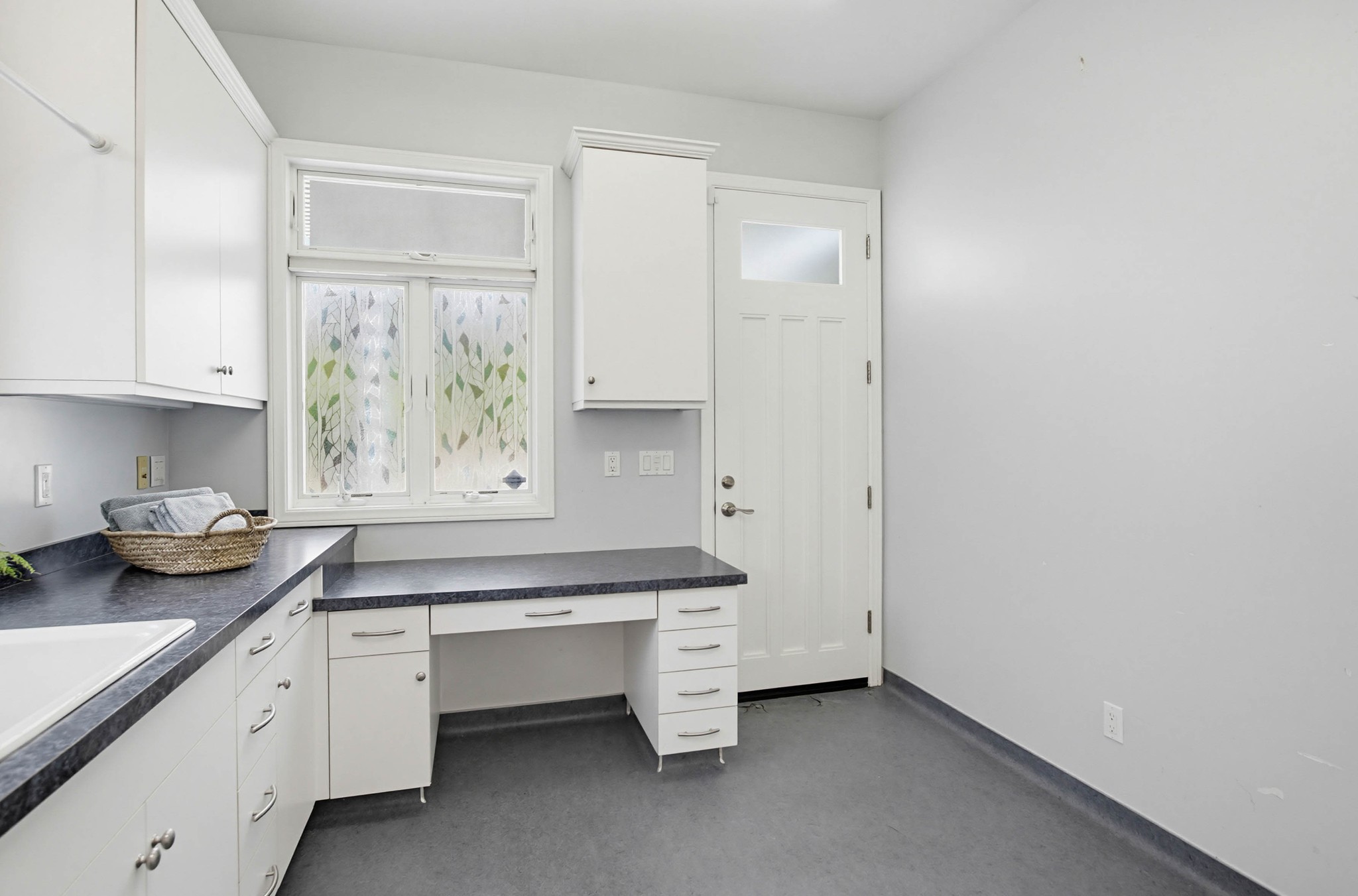 Virtual tour photo 37 of 164 for 2025 Frankfort St