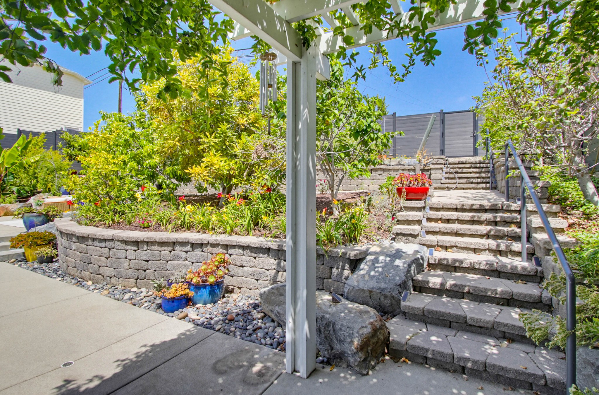 Virtual tour photo 101 of 164 for 2025 Frankfort St