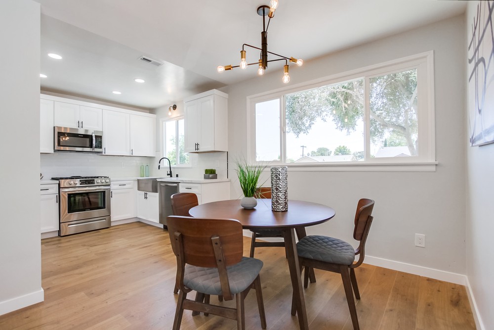 Virtual tour photo 17 of 48 for 2027 Rexford Dr