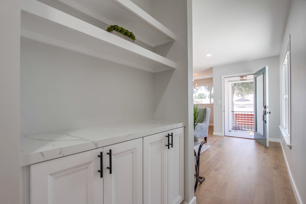 Virtual tour photo 28 of 48 for 2027 Rexford Dr