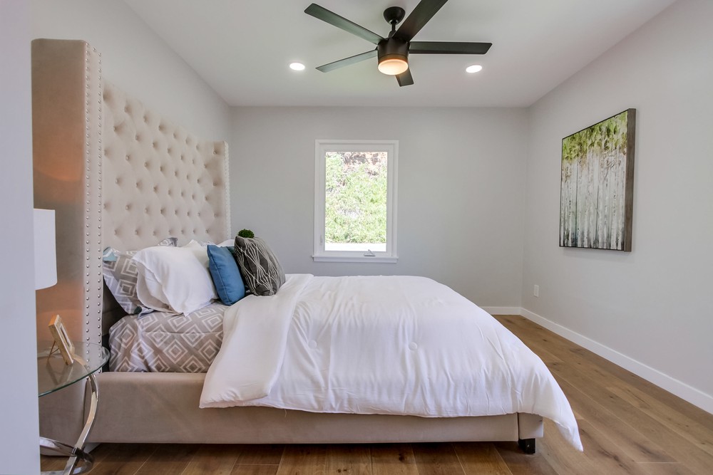 Virtual tour photo 30 of 48 for 2027 Rexford Dr