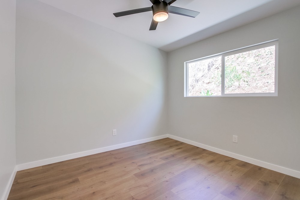 Virtual tour photo 37 of 48 for 2027 Rexford Dr