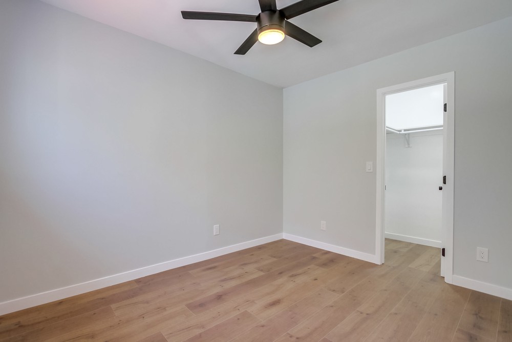 Virtual tour photo 40 of 48 for 2027 Rexford Dr