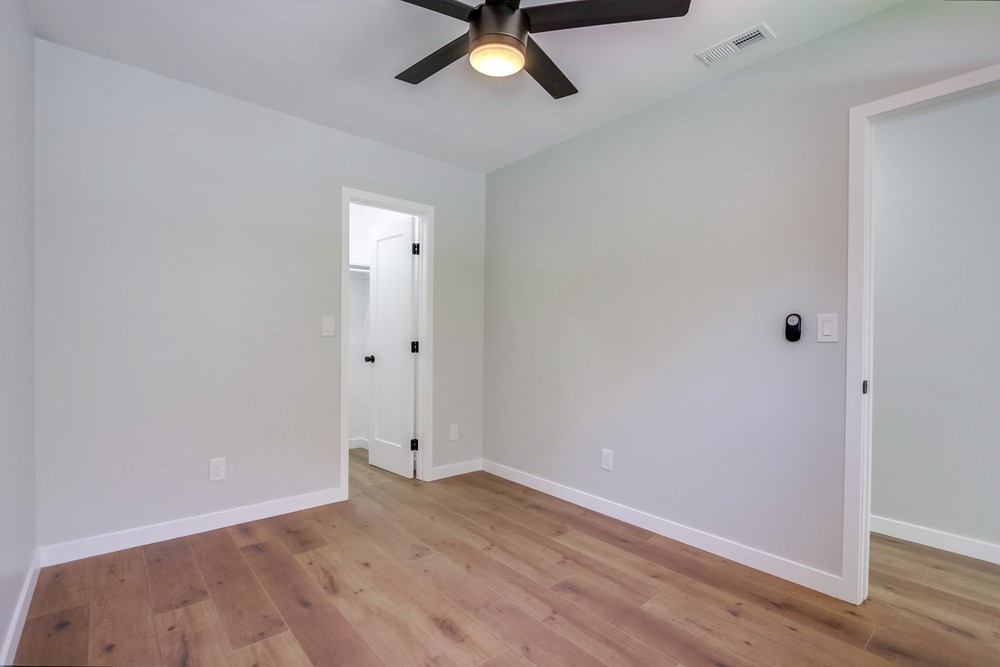 Virtual tour photo 42 of 48 for 2027 Rexford Dr