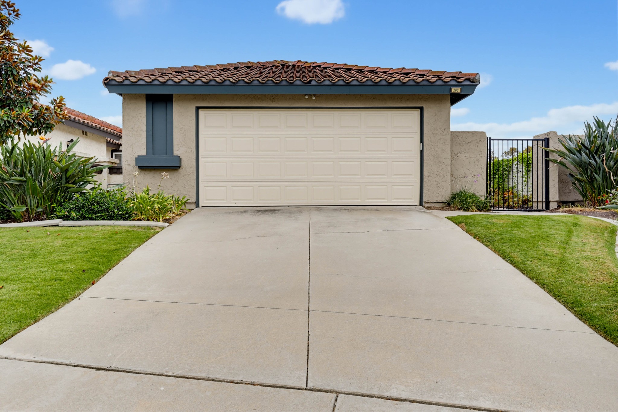Virtual tour photo 4 of 36 for 203 Carissa Dr
