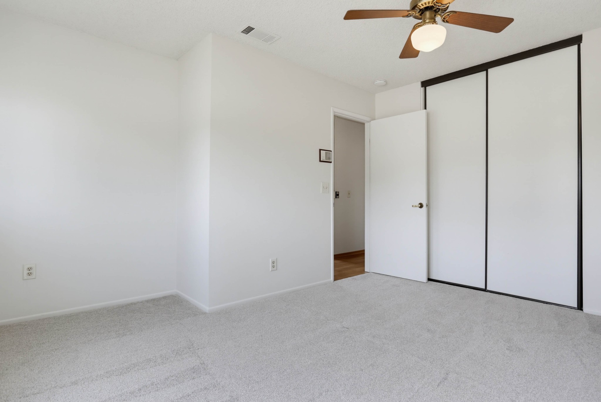 Virtual tour photo 21 of 36 for 203 Carissa Dr