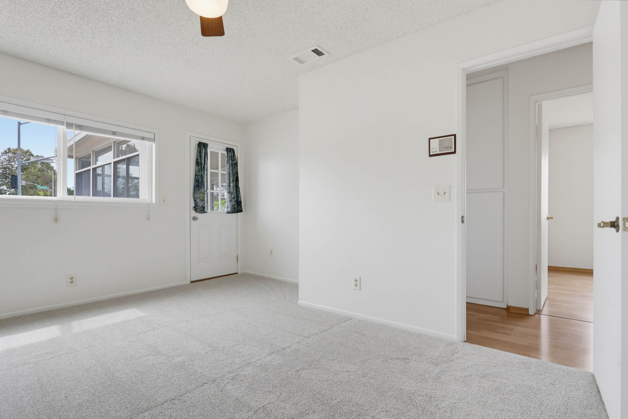 Virtual tour photo 22 of 36 for 203 Carissa Dr
