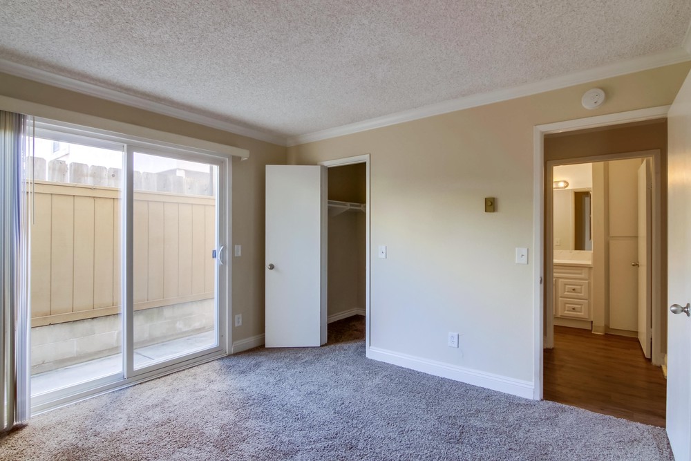 Virtual tour photo 22 of 29 for 2030 Cypress Ave #13