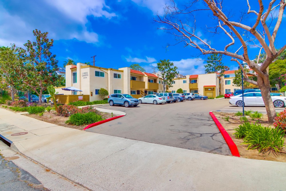 Virtual tour photo 1 of 27 for 2030 Cypress Ave #14