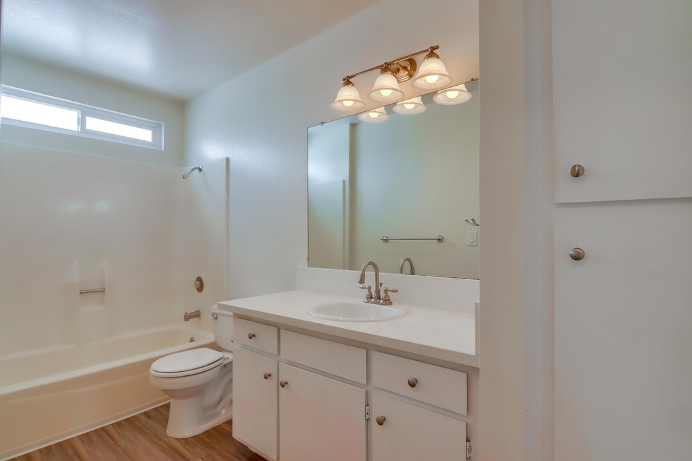 Virtual tour photo 23 of 27 for 2030 Cypress Ave #14