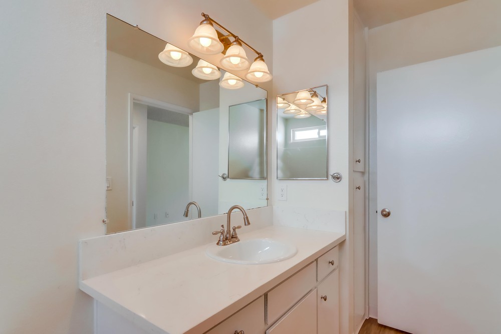 Virtual tour photo 25 of 27 for 2030 Cypress Ave #14