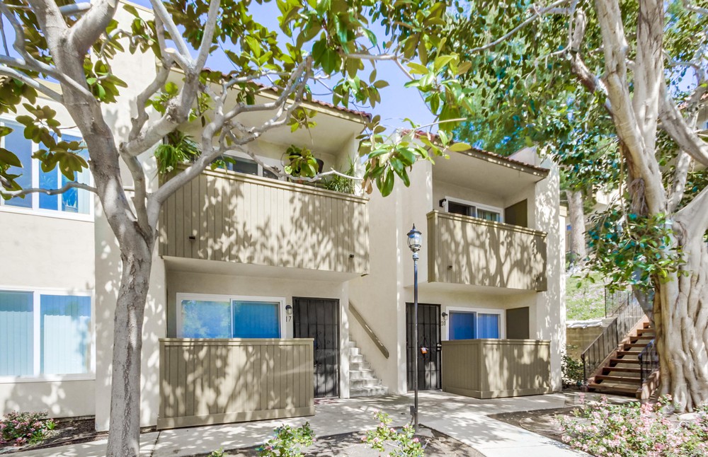 Virtual tour photo 4 of 26 for 2030 Cypress Ave #20