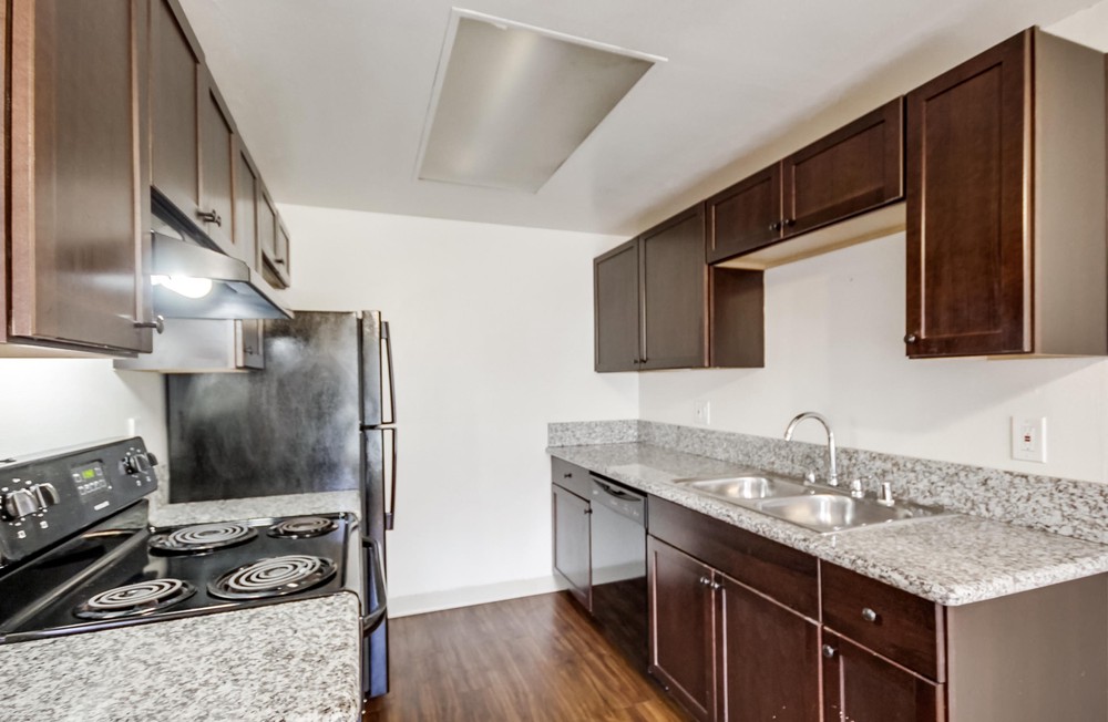 Virtual tour photo 15 of 26 for 2030 Cypress Ave #20