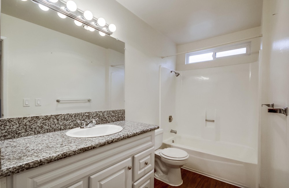 Virtual tour photo 21 of 26 for 2030 Cypress Ave #20