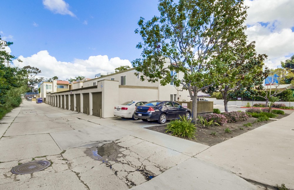 Virtual tour photo 27 of 26 for 2030 Cypress Ave #20