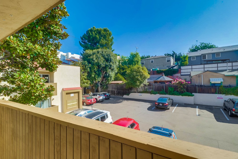 Virtual tour photo 30 of 31 for 2030 Cypress Ave #3