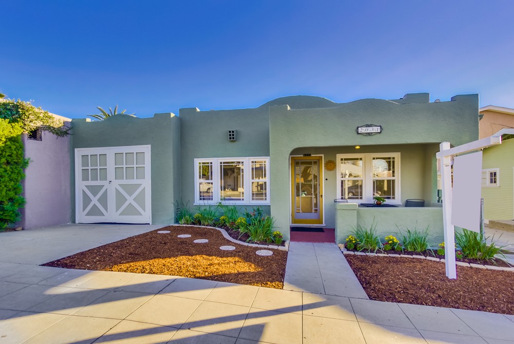 Virtual tour photo 3 of 29 for 2031 Meade Avenue
