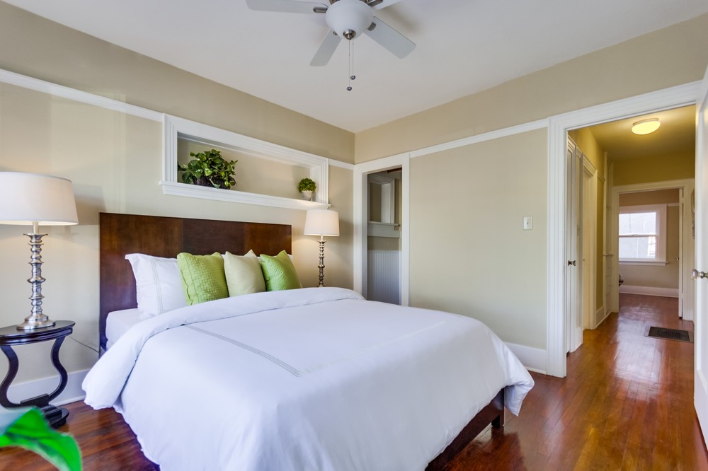 Virtual tour photo 17 of 29 for 2031 Meade Avenue