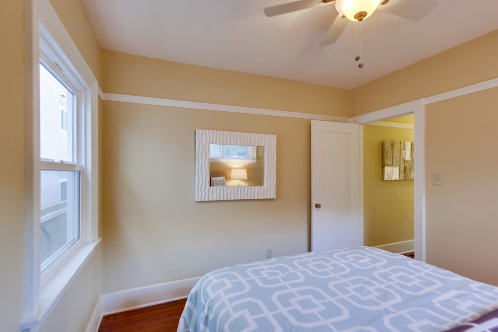 Virtual tour photo 21 of 29 for 2031 Meade Avenue