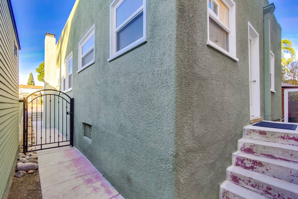 Virtual tour photo 24 of 29 for 2031 Meade Avenue