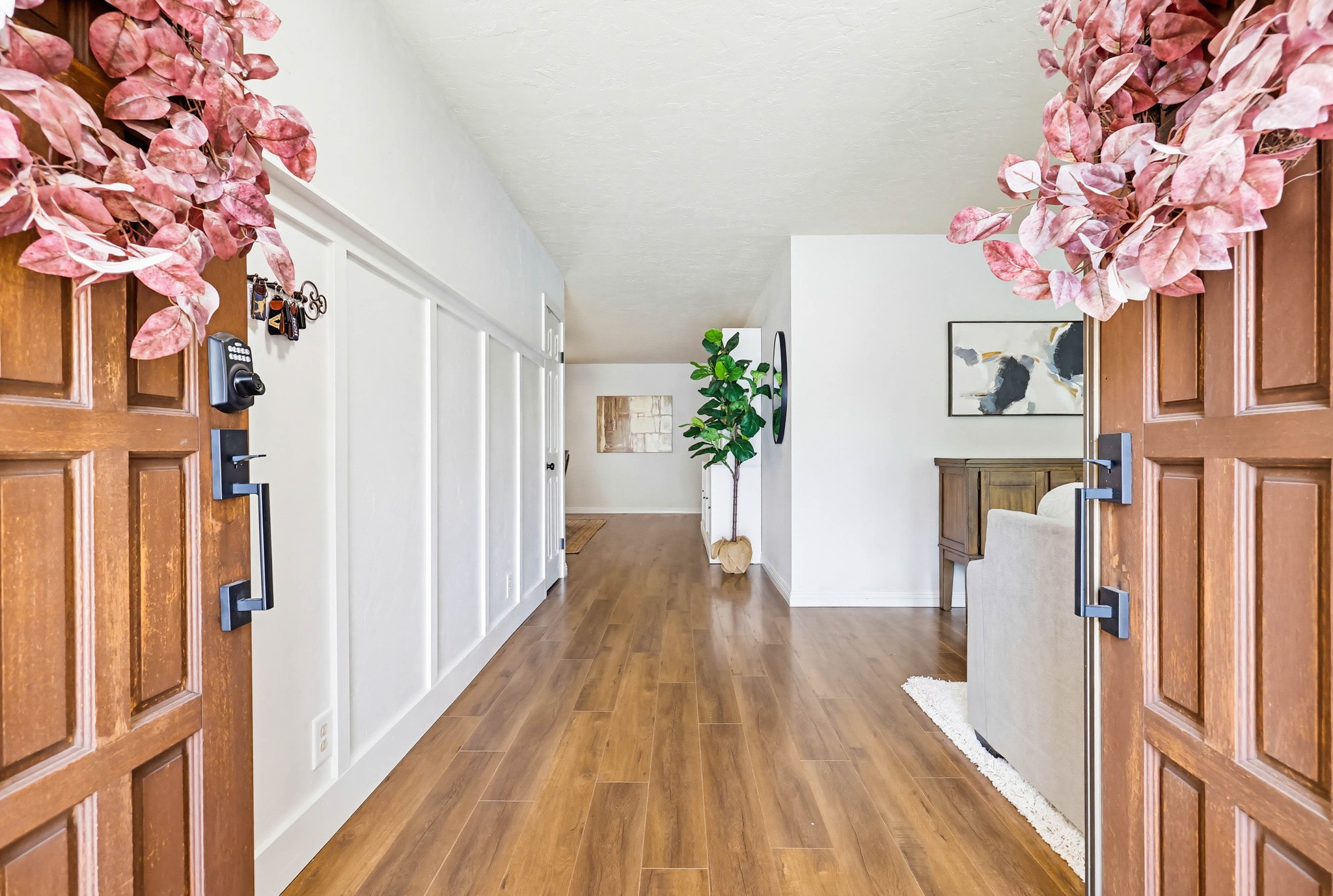 Virtual tour photo 9 of 65 for 2034 Braidwood St