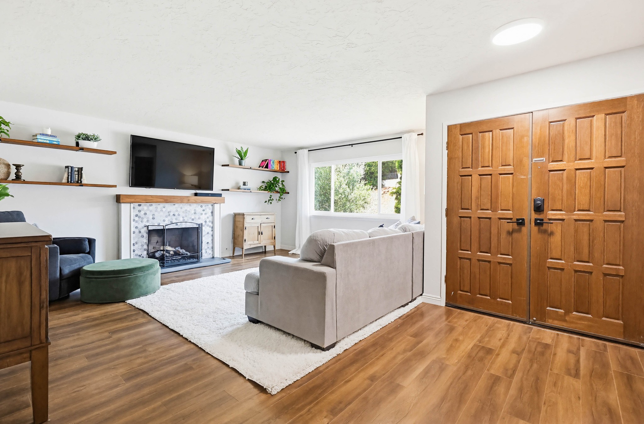 Virtual tour photo 10 of 65 for 2034 Braidwood St