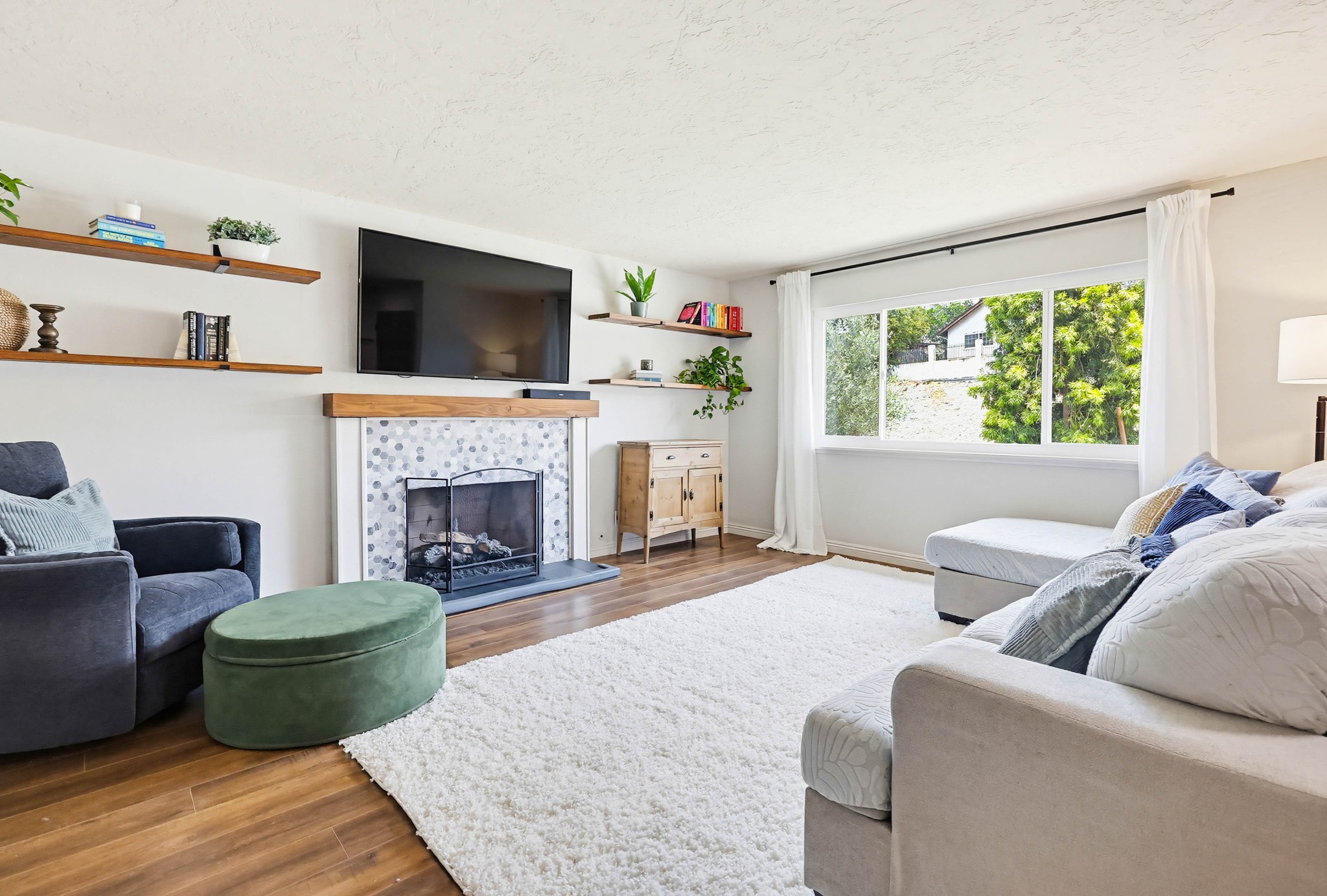 Virtual tour photo 11 of 65 for 2034 Braidwood St