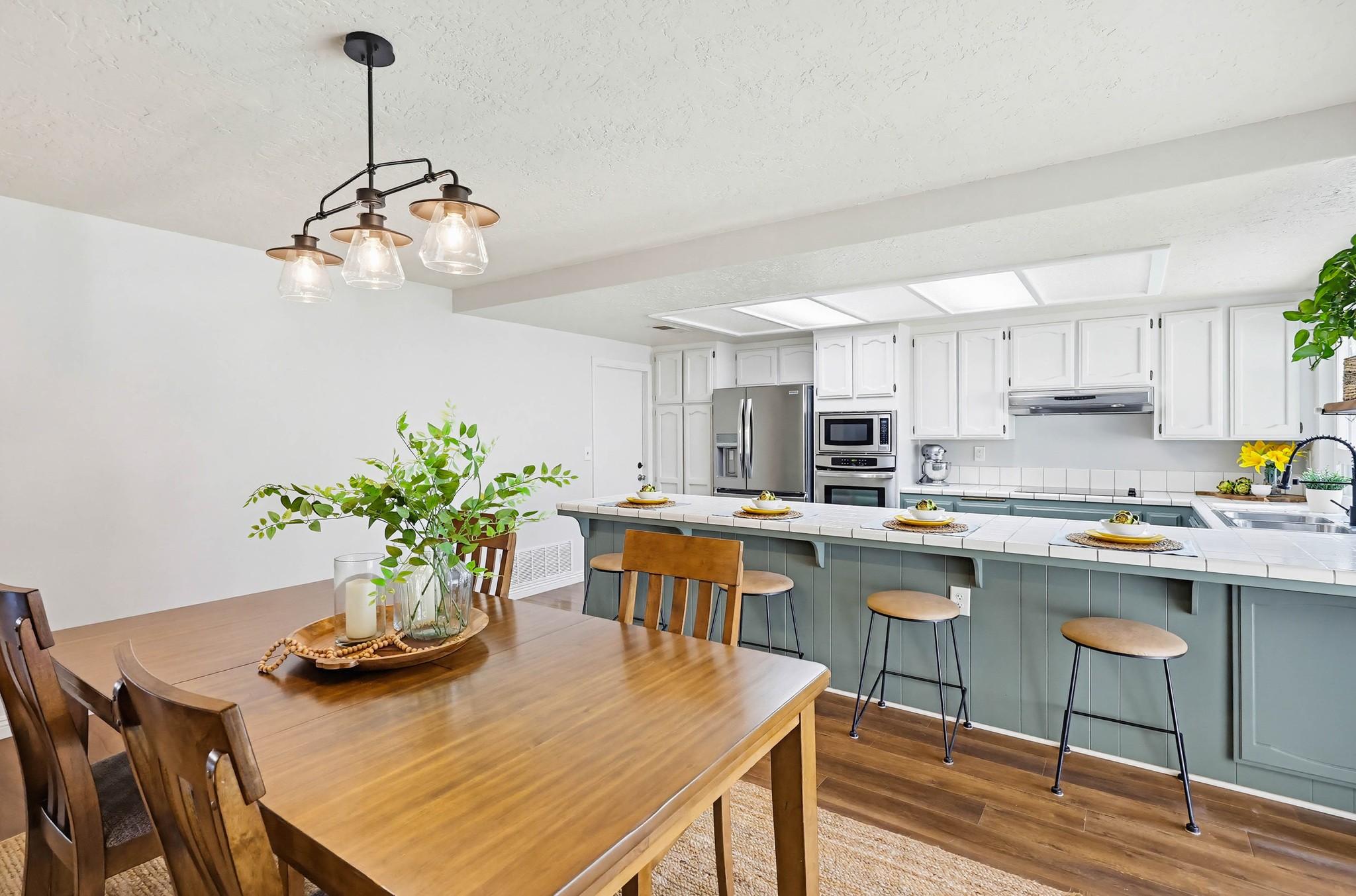 Virtual tour photo 19 of 65 for 2034 Braidwood St