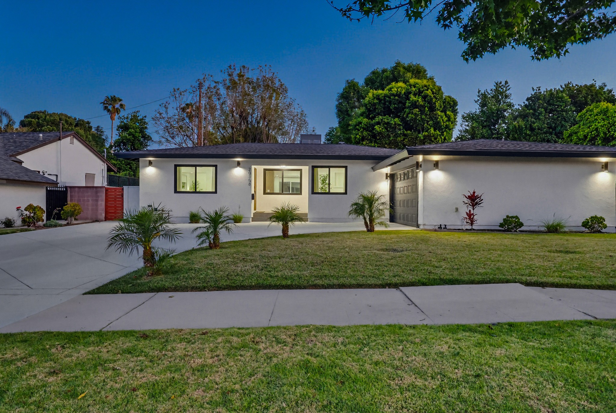 Virtual tour photo 6 of 138 for 20358 Bryant St