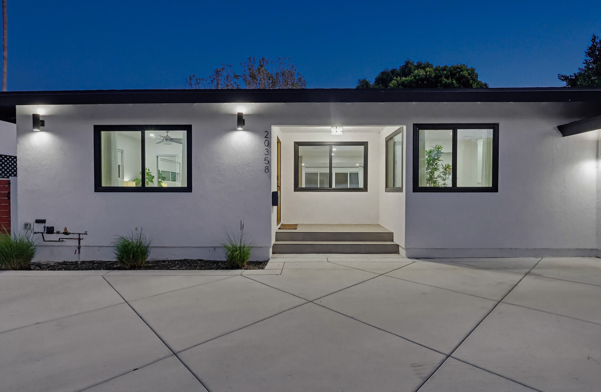 Virtual tour photo 10 of 138 for 20358 Bryant St