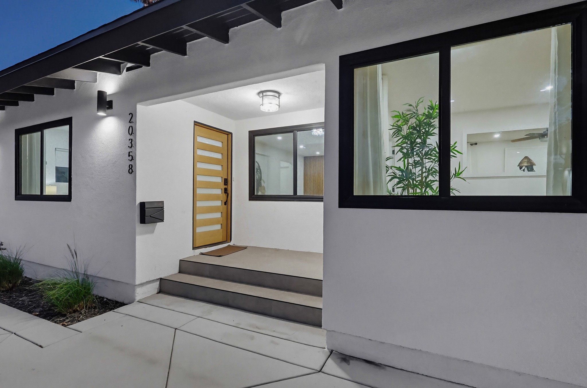 Virtual tour photo 11 of 138 for 20358 Bryant St