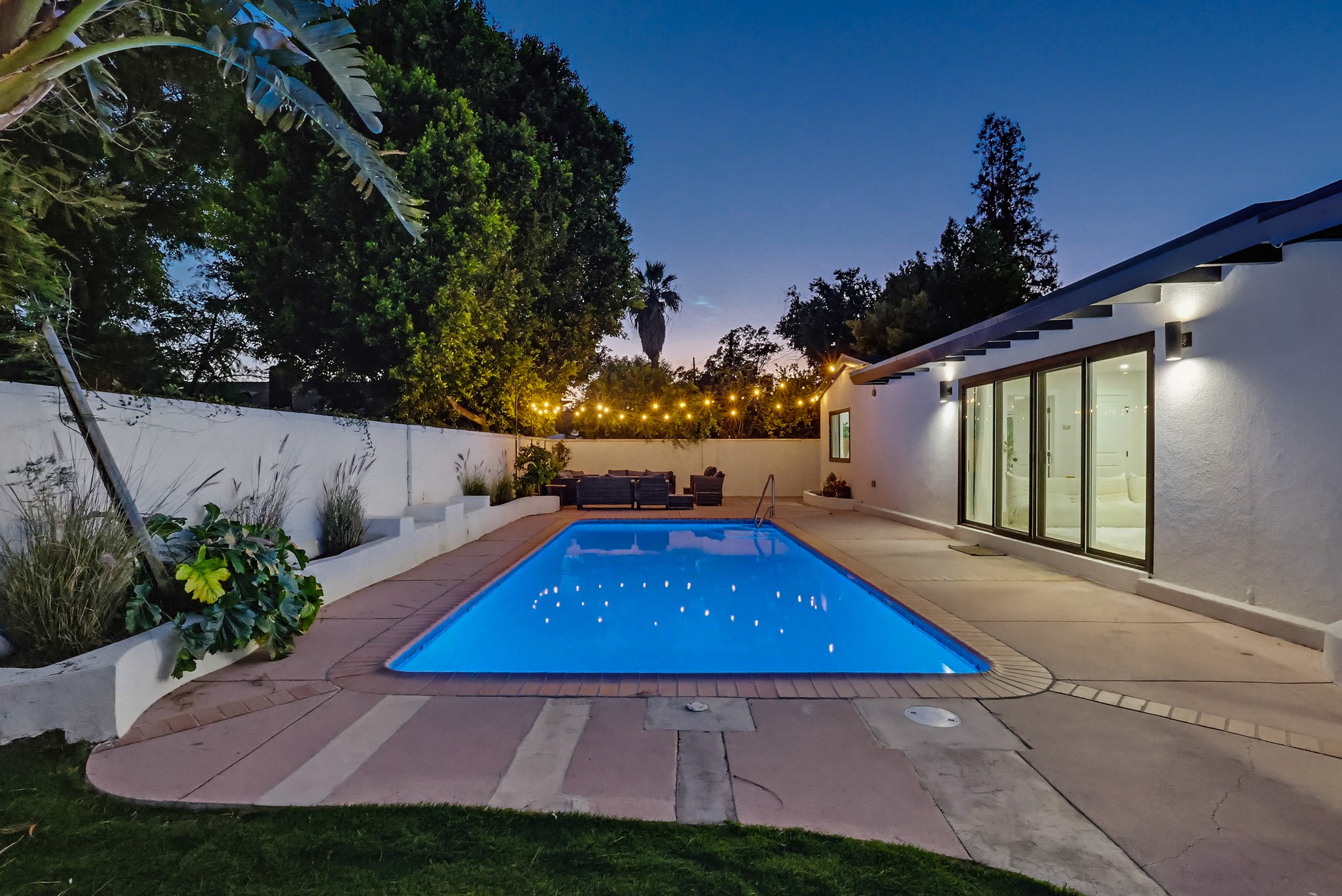 Virtual tour photo 26 of 138 for 20358 Bryant St