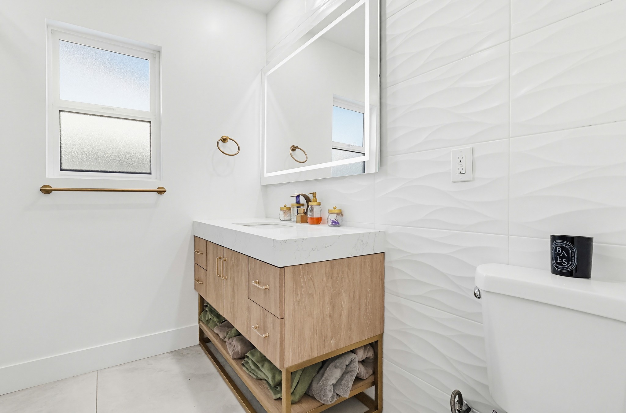 Virtual tour photo 68 of 138 for 20358 Bryant St