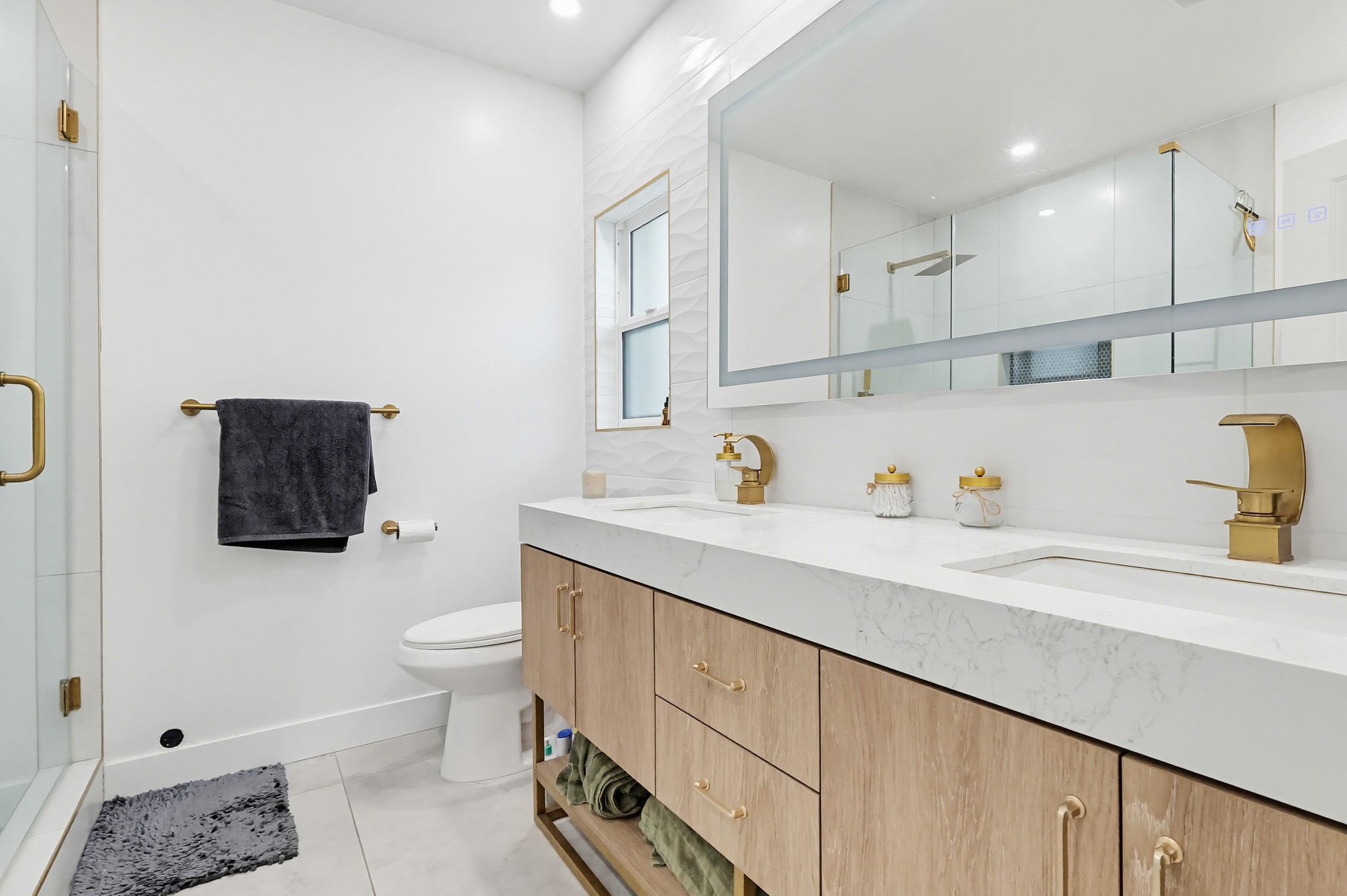 Virtual tour photo 81 of 138 for 20358 Bryant St