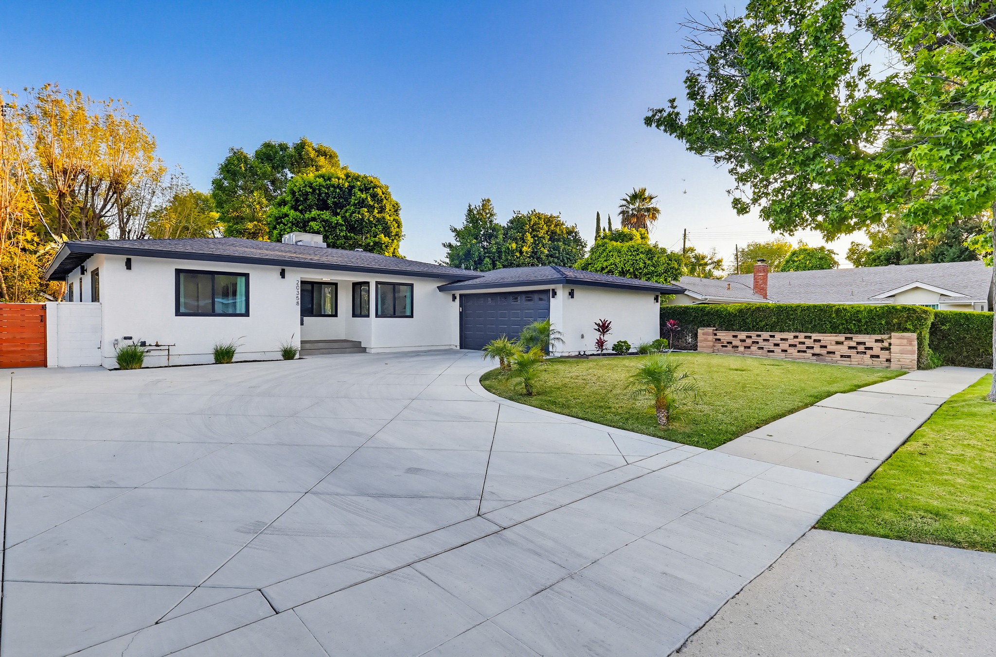 Virtual tour photo 114 of 138 for 20358 Bryant St
