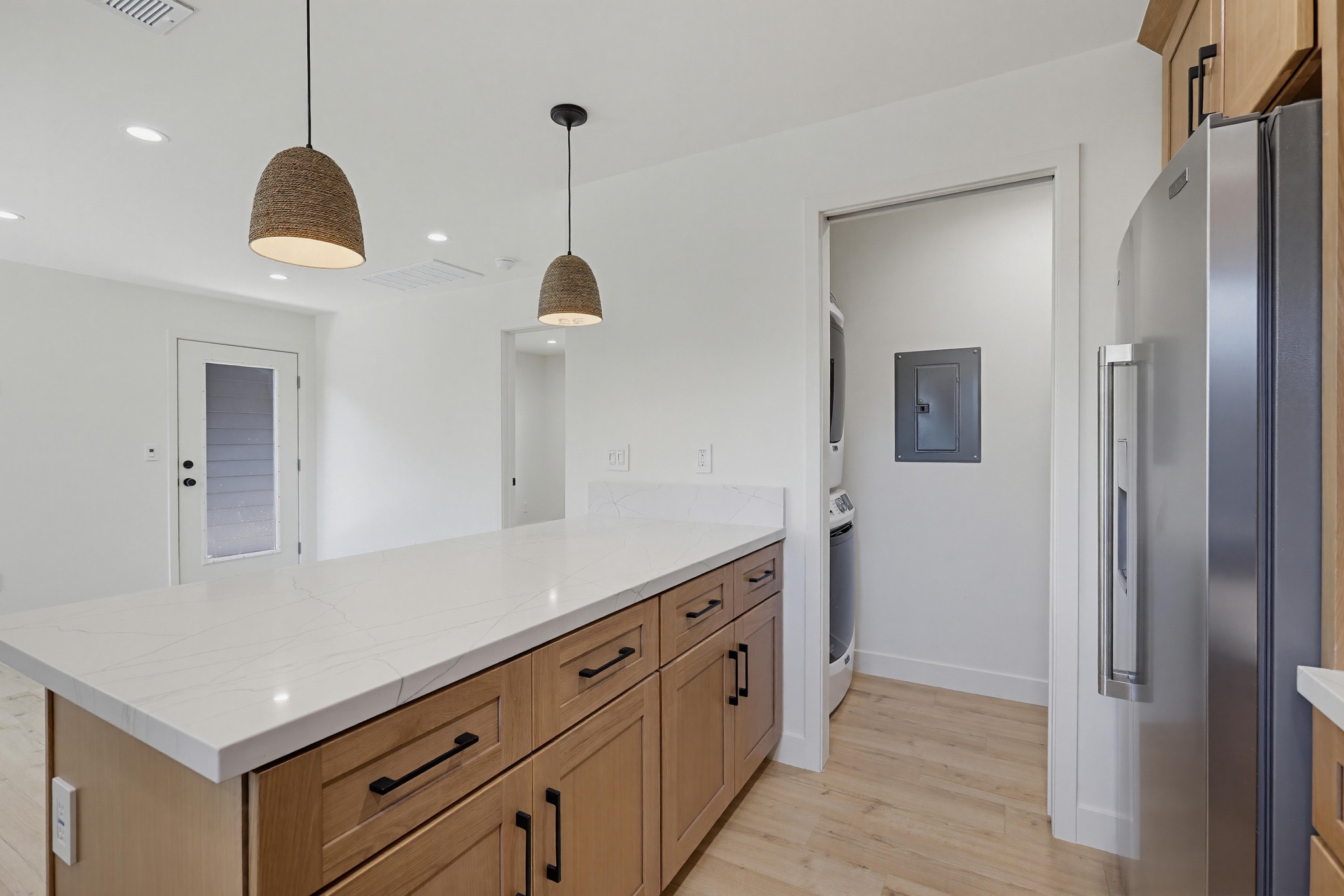 Virtual tour photo 16 of 29 for 2036 Pomona Ave C