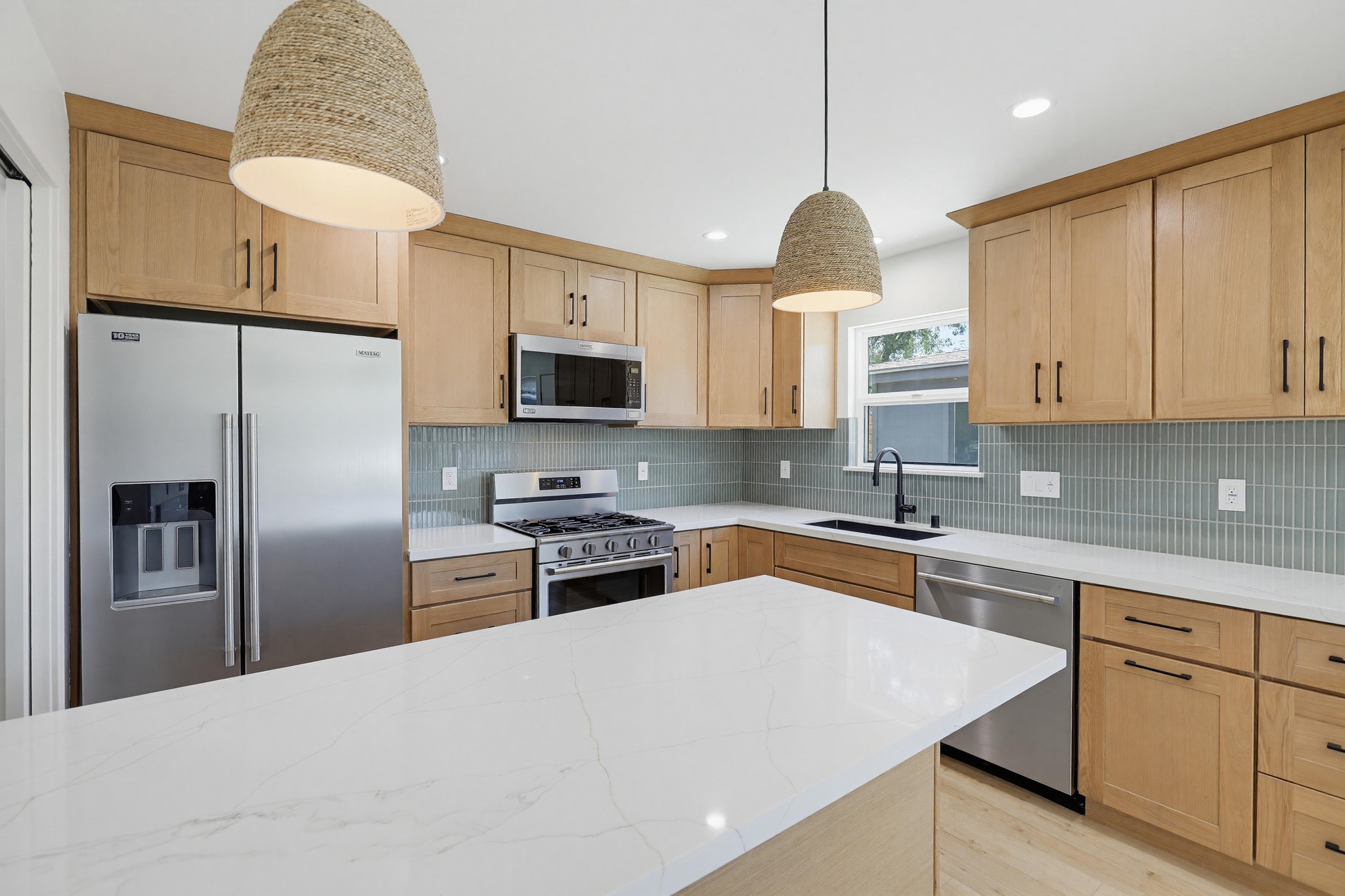 Virtual tour photo 14 of 29 for 2036 Pomona Ave D