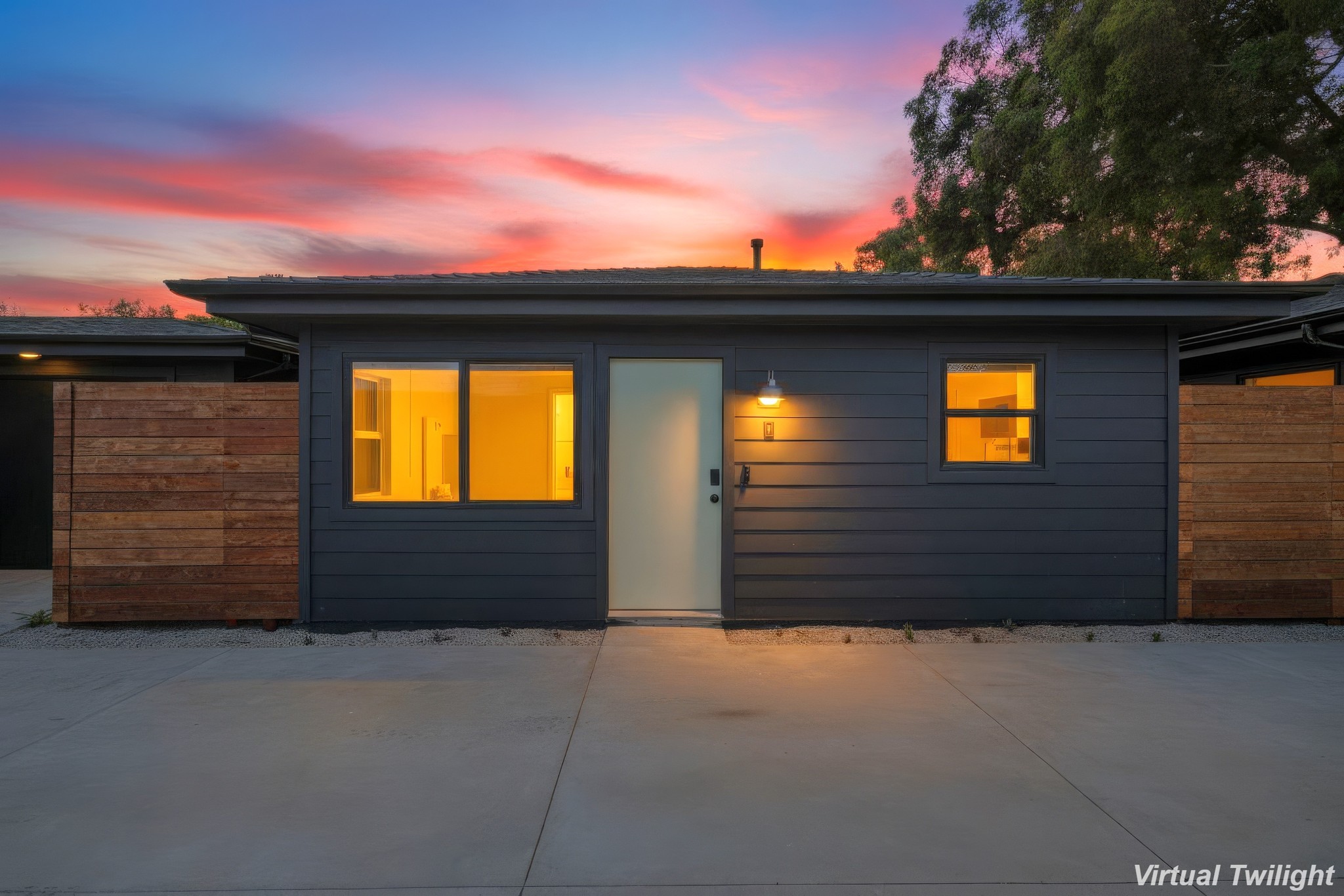 Virtual tour photo 30 of 29 for 2036 Pomona Ave D
