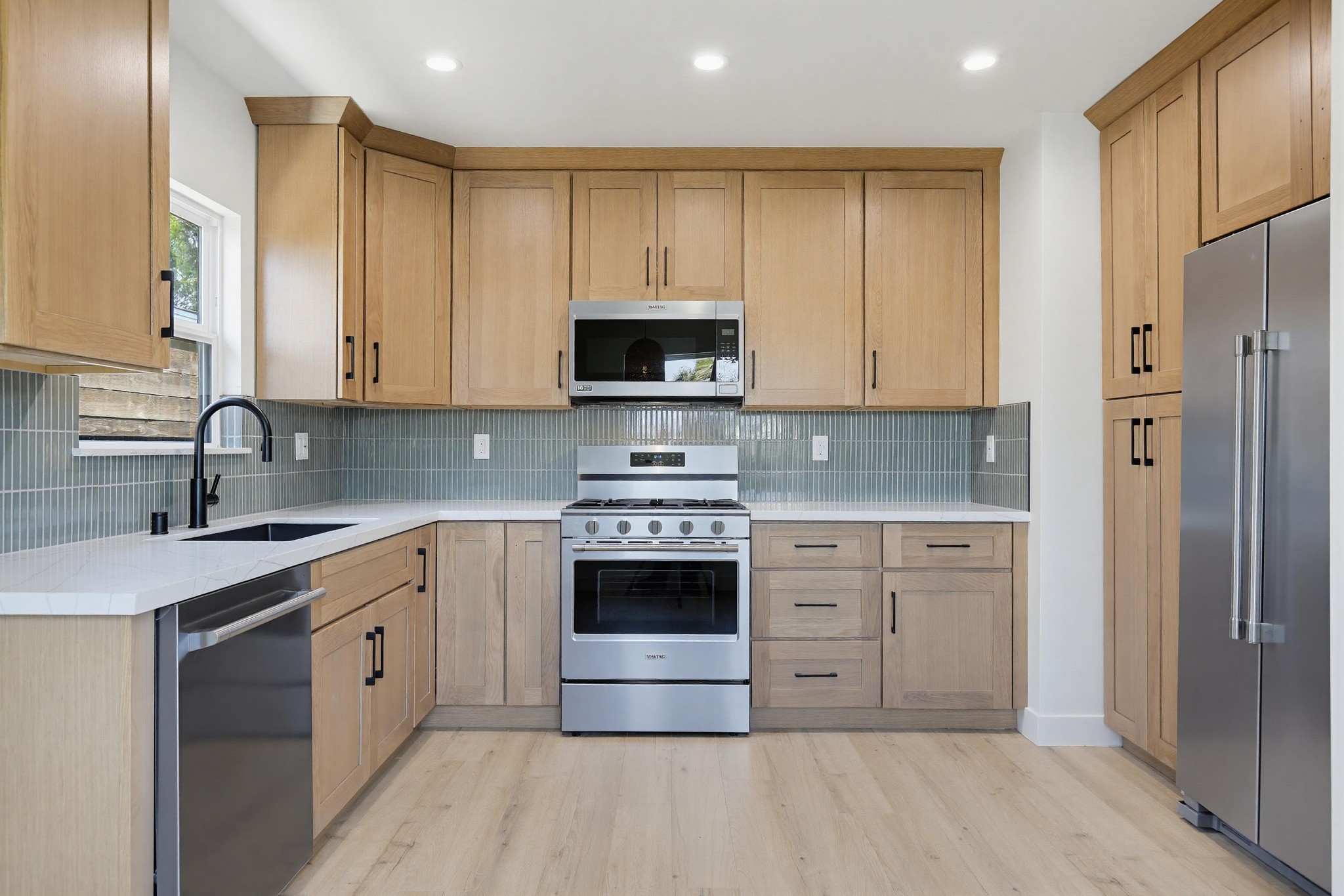 Virtual tour photo 17 of 44 for 2036 Pomona Ave E
