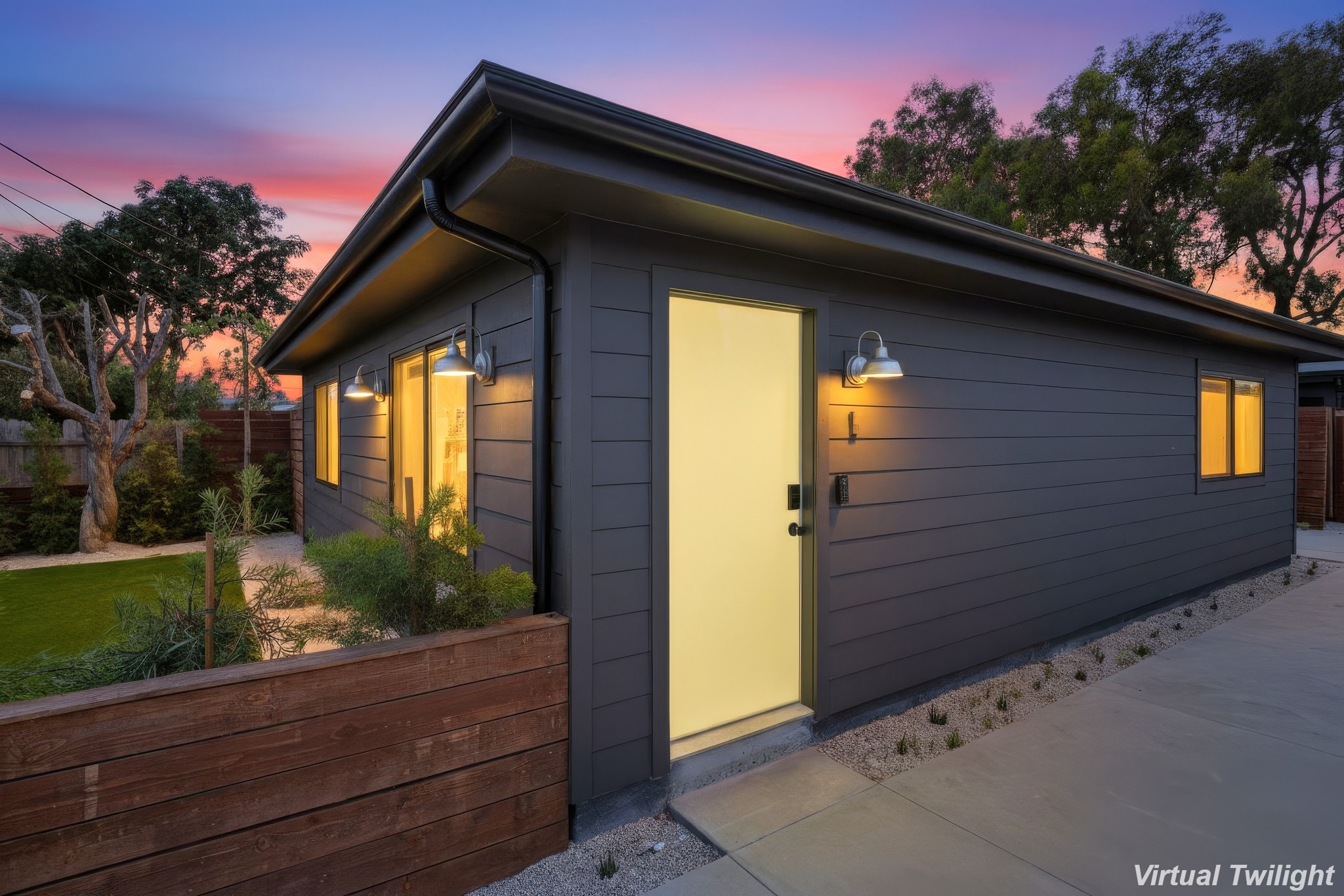 Virtual tour photo 45 of 44 for 2036 Pomona Ave E